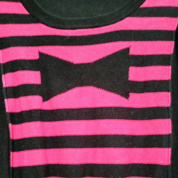 COPY - H&M Hot Pink & Black Striped Sweater - Picture 3 of 4